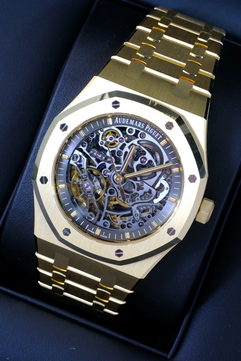 Купить элитные часы Audemars Piguet Royal Oak Double Balance Wheel Openworked 41Mm Yellow Gold 15407BA.OO.1220BA.01: в наличии в Москве!
