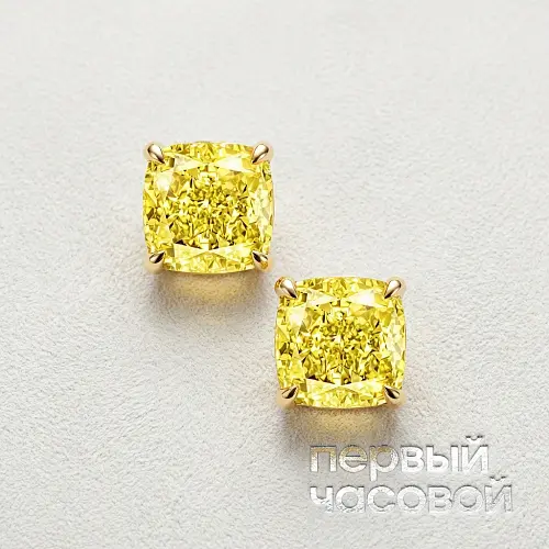 Серьги 2,00/2,01 ct. Fancy Intense Yellow/VS2 (Cushion Diamonds)