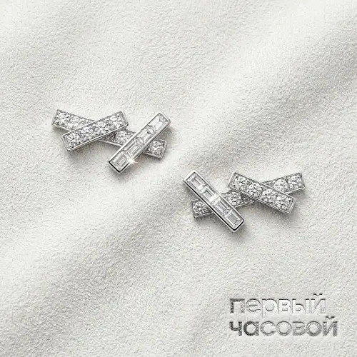 Threads Diamond Mini Earrings