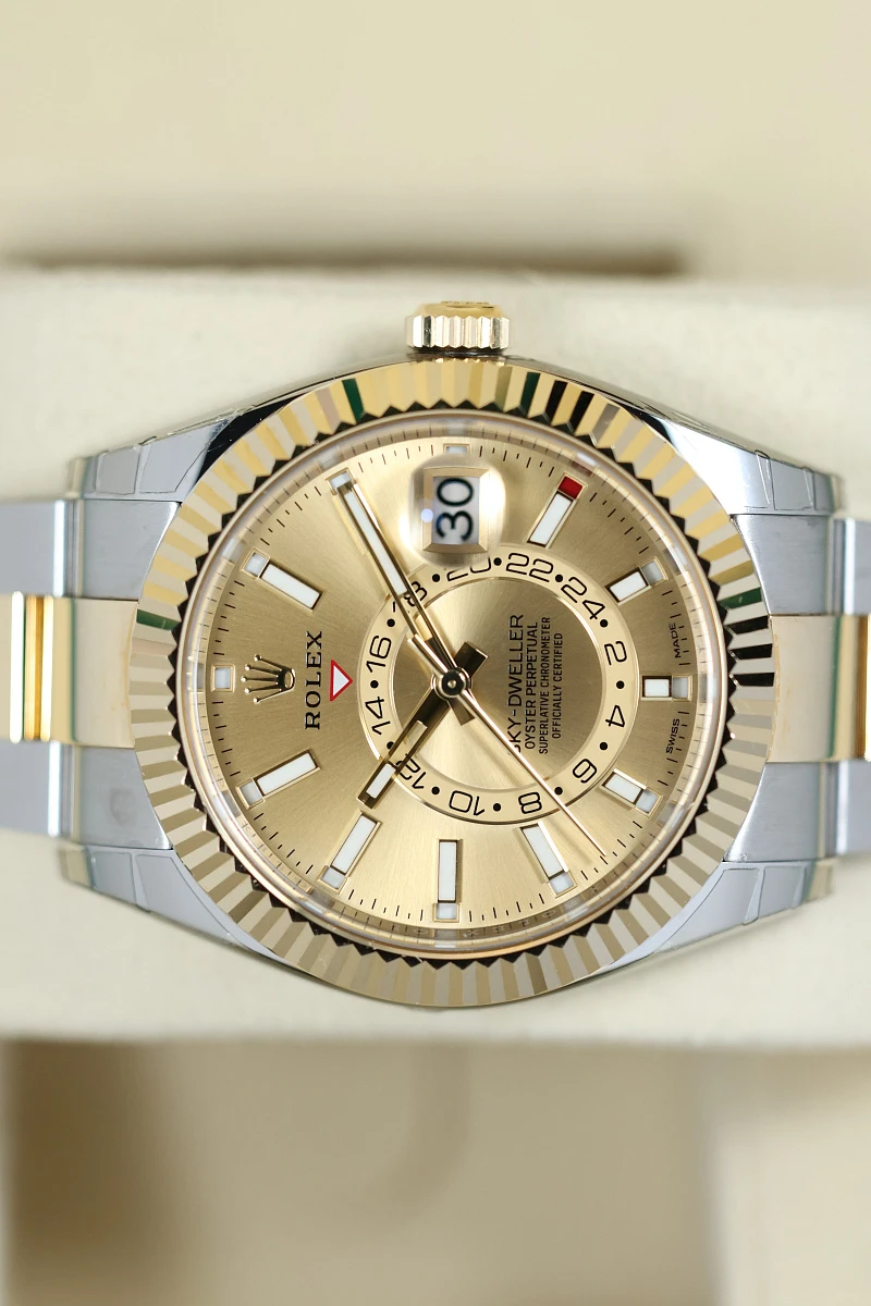 Купить элитные часы Rolex Sky-Dweller Steel Gold Champagne Dial 326933: в наличии в Москве!