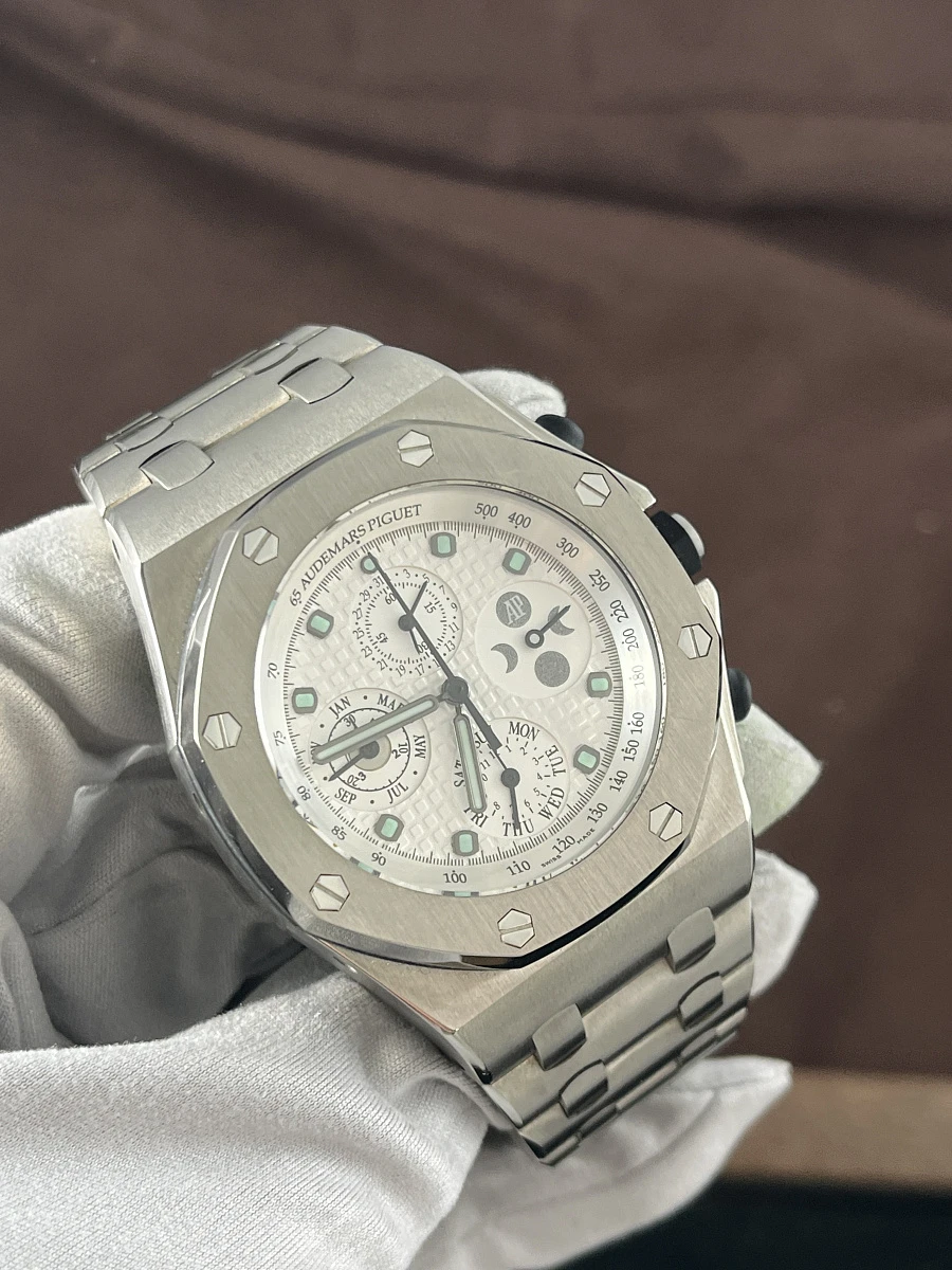 Купить элитные часы Audemars Piguet Royal Oak Offshore Chronograph Perpetual Calendar 25854TI.OO.1150TI.01: в наличии в Москве!