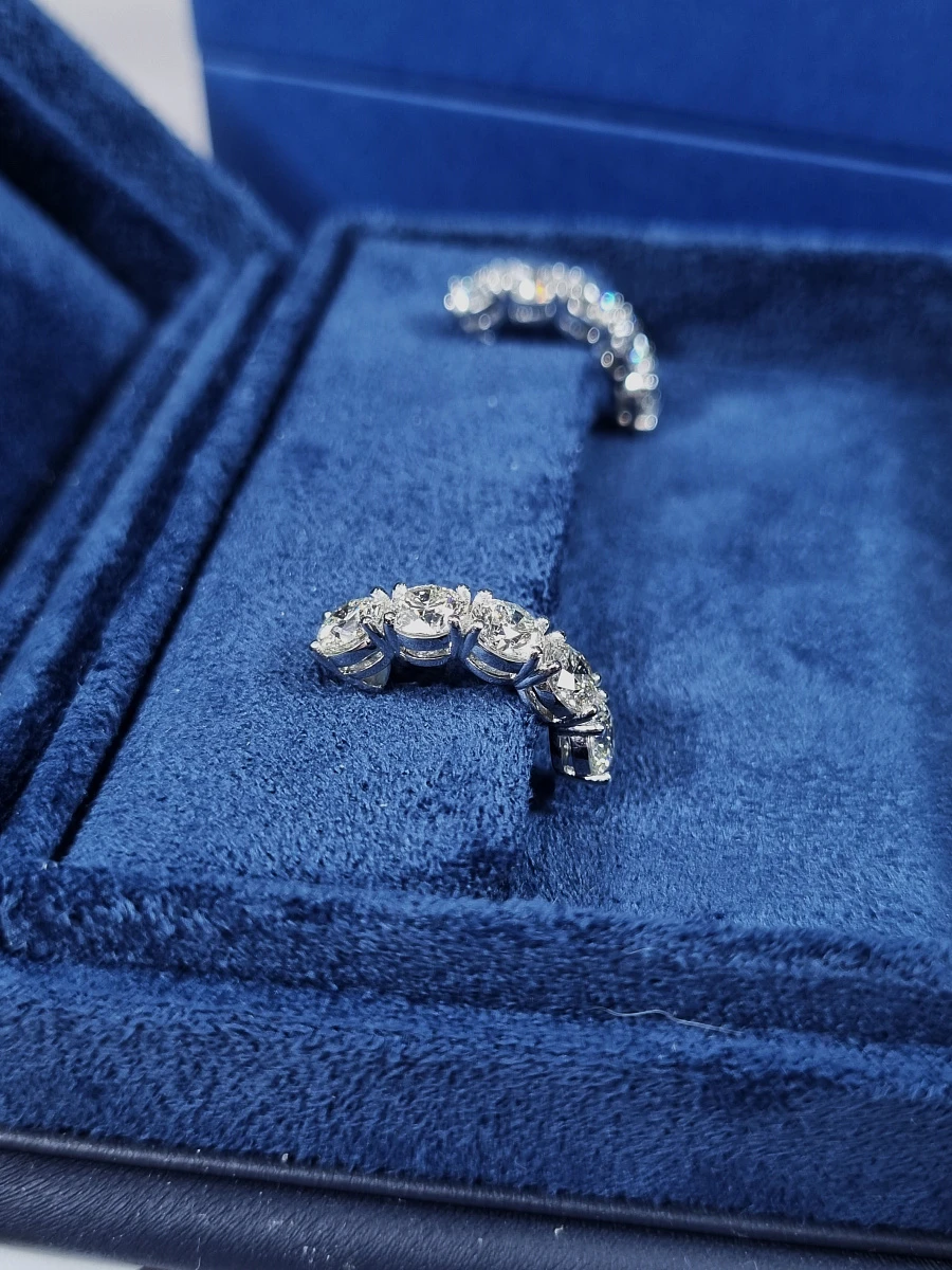 Купить украшение NO NAME Серьги с бриллиантами 5,01 ct. K/VVS2-VS2 : в наличии в Москве!