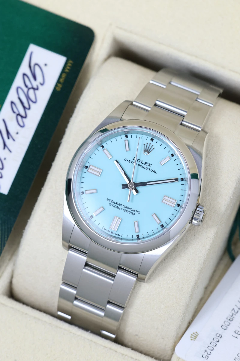 Купить элитные часы Rolex Perpetual 36 Stainless Steel Tiffany Dial 126000: в наличии в Москве!
