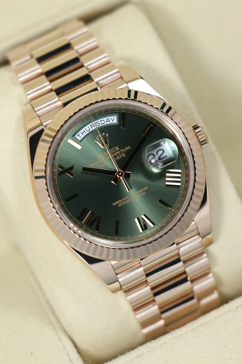 Rolex Day-Date Rose Gold Olive Dial 228235 — фото 3