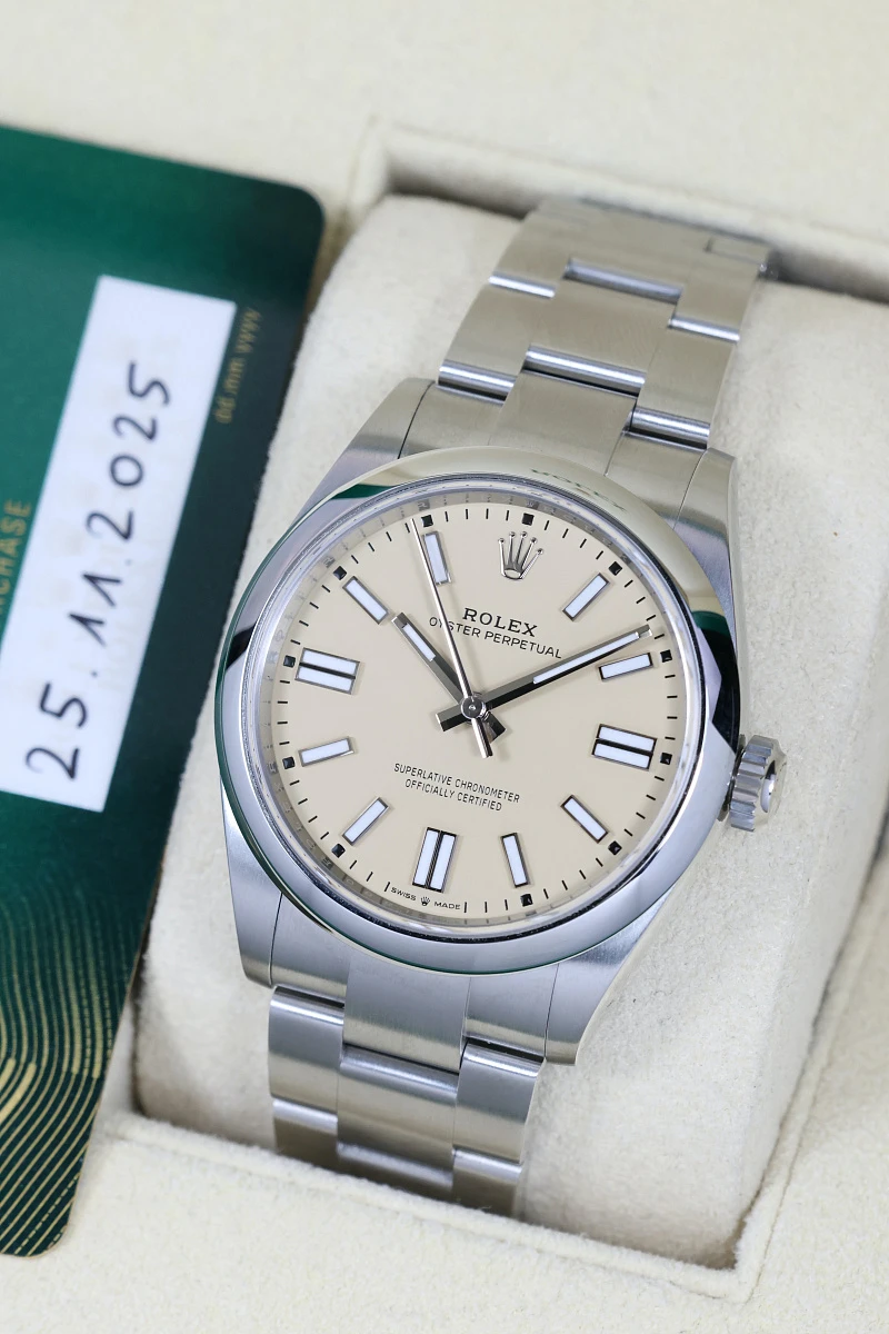 Купить элитные часы Rolex Oyster Perpetual 41 Mm Beige Dial 134300: в наличии в Москве!