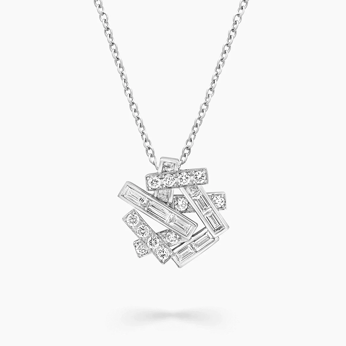 Купить украшение Graff Threads Diamond Pendant RGP665: в наличии в Москве!