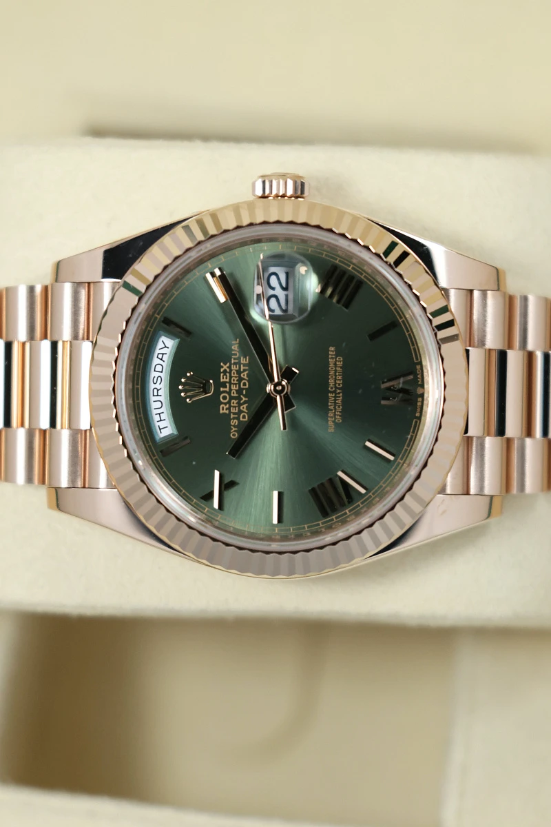 Rolex Day-Date Rose Gold Olive Dial 228235 — фото 4