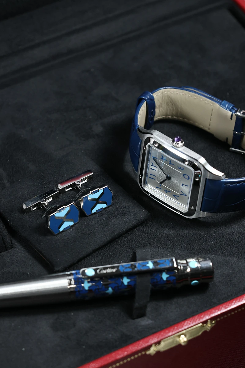Купить элитные часы Cartier SANTOS-DUMONT LIMITED XL Platinum WGSA0086: в наличии в Москве!