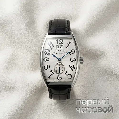 Cintree Curvee Big Date Limited Edition