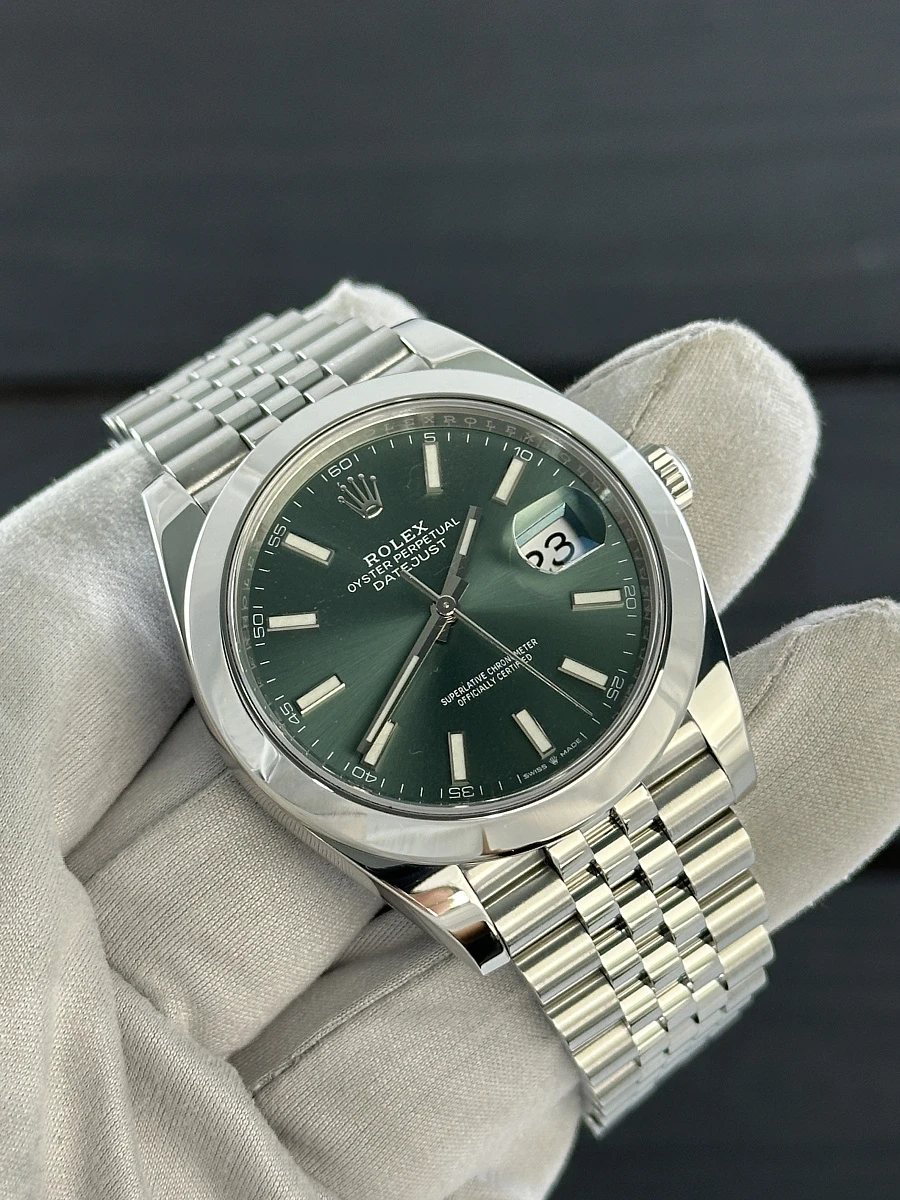 Купить элитные часы Rolex Datejust Oyster Oystersteel 41 mm 126300: в наличии в Москве!