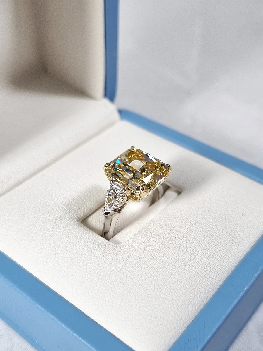 Купить украшение NO NAME Кольцо с бриллиантом 8,13 ct. FBY/VS2 : в наличии в Москве!