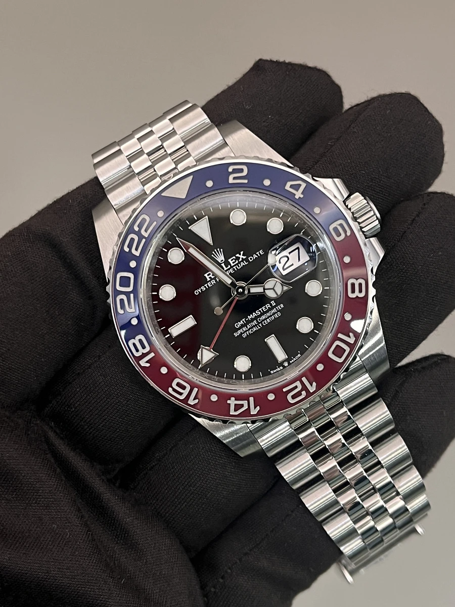 Купить элитные часы Rolex GMT-MASTER II Pepsi 126710BLRO : в наличии в Москве!