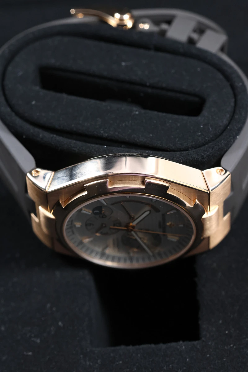 Vacheron Constantin Overseas Dual Time Rose Gold White Dial 47450/B01A-9227 — фото 6