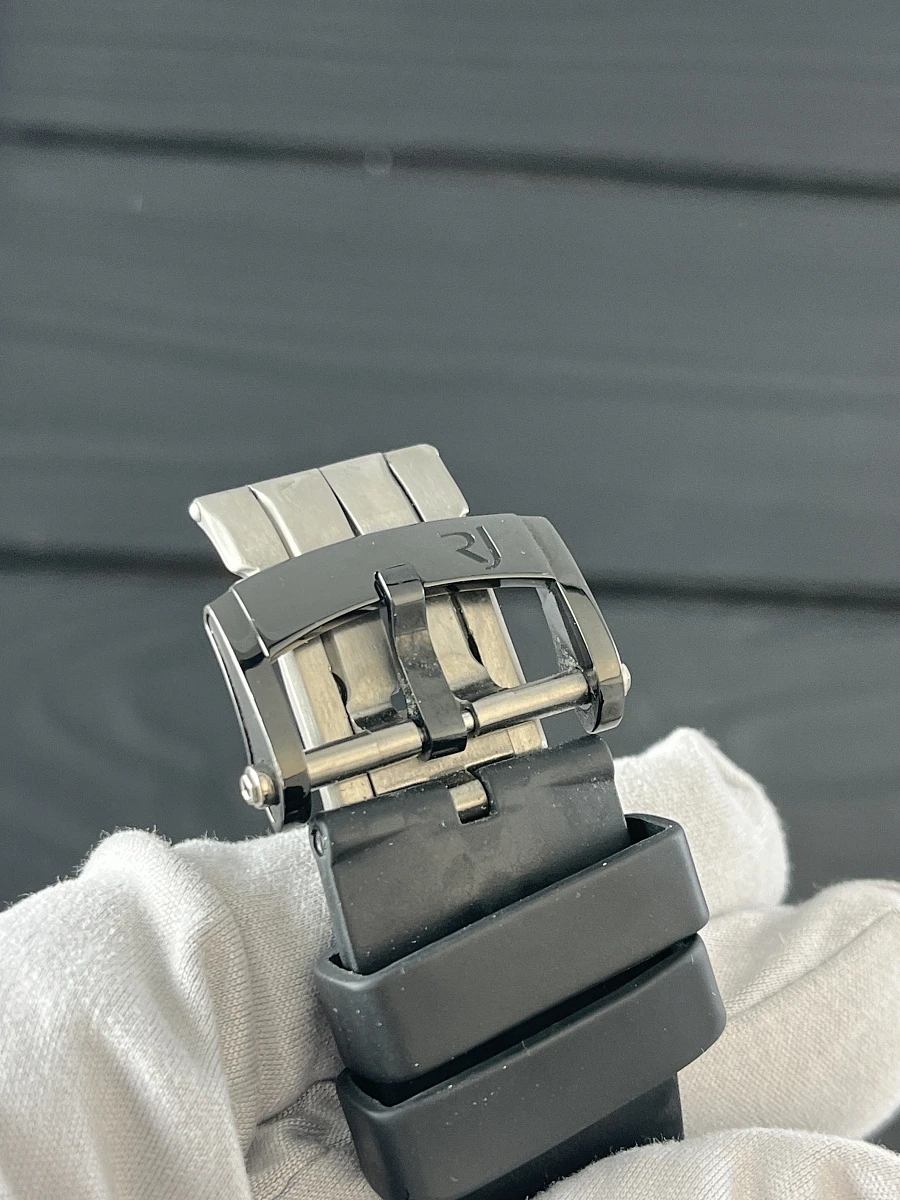 Купить элитные часы Romain Jerome TITANIC-DNA CHRONOGRAPH CH.T.BBB22.00.BB: в наличии в Москве!