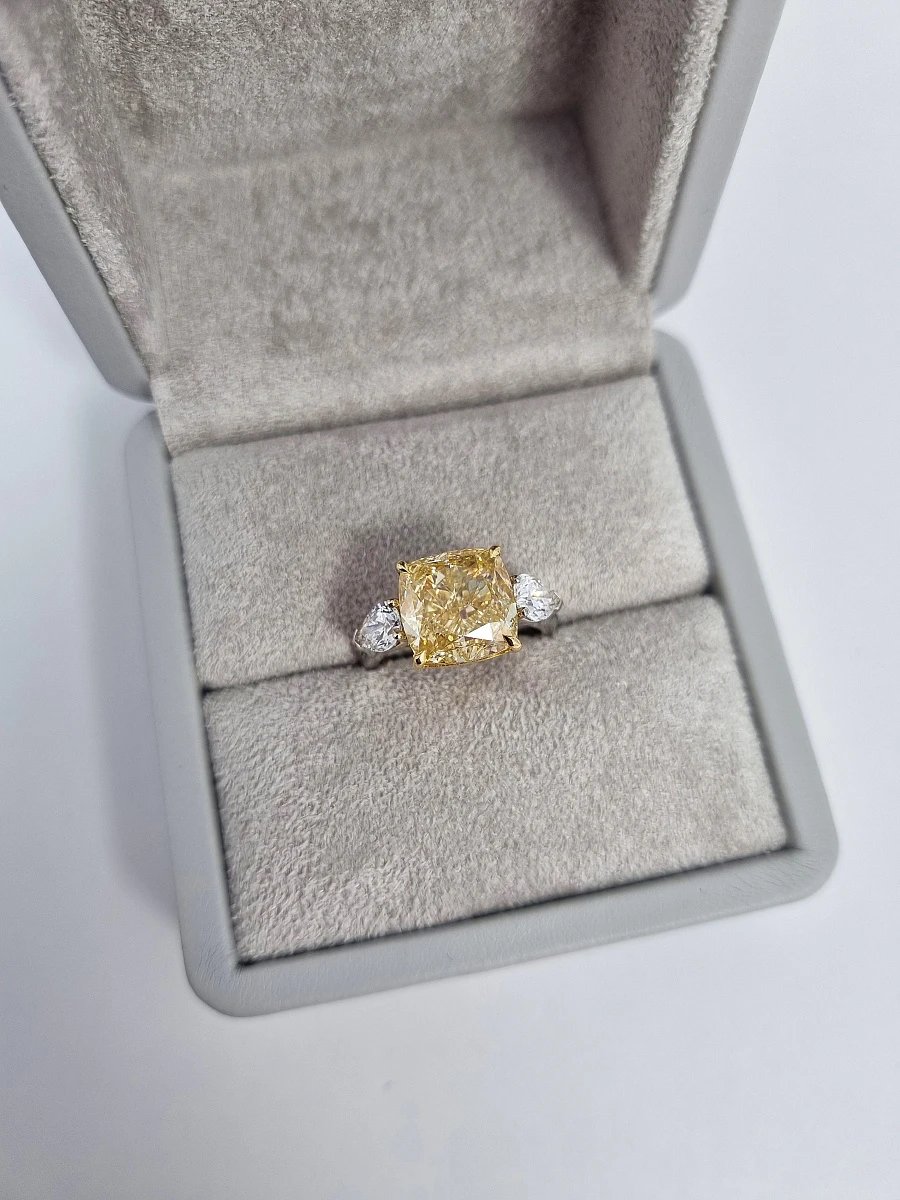 Купить украшение NO NAME Кольцо с бриллиантом 7,50 ct. FBY/Si1 : в наличии в Москве!