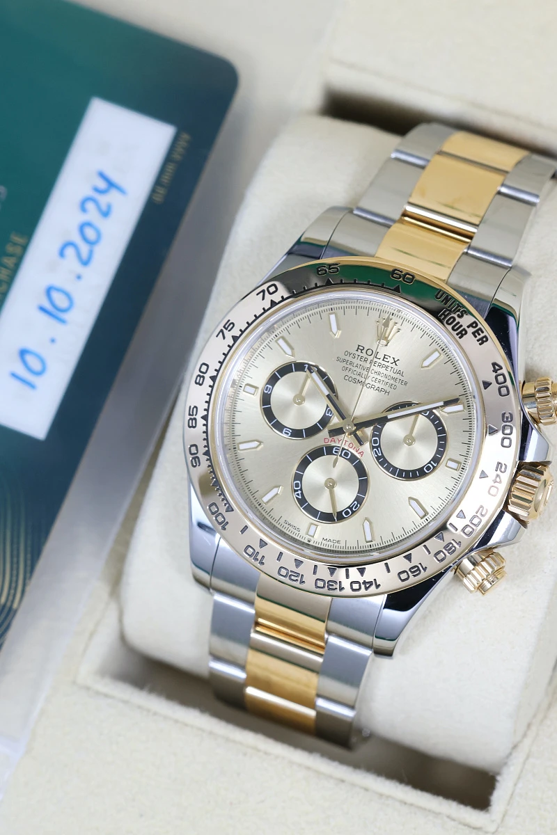 Купить элитные часы Rolex Cosmograph Daytona Steel &amp; Yellow Gold Champagne Dial 126503-0004: в наличии в Москве!