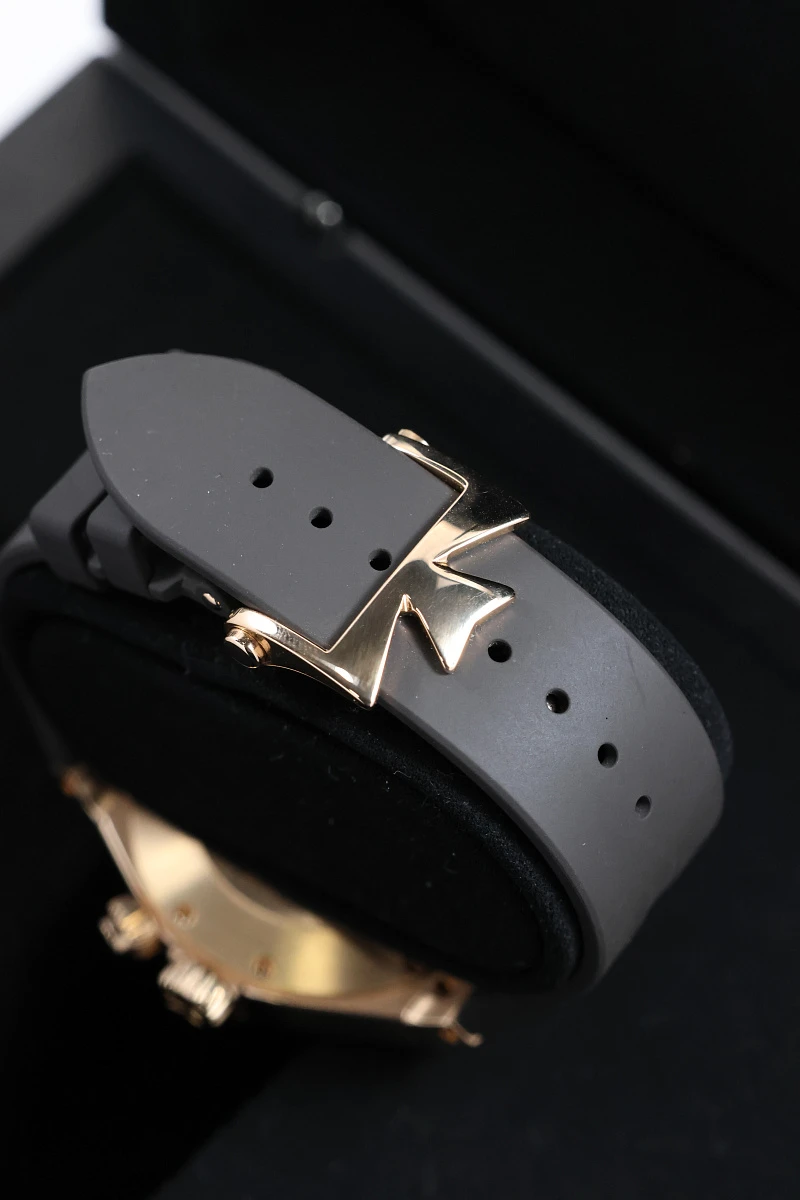 Vacheron Constantin Overseas Dual Time Rose Gold White Dial 47450/B01A-9227 — фото 4