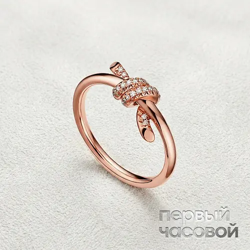 Knot Ring in Rose Gold with Diamonds