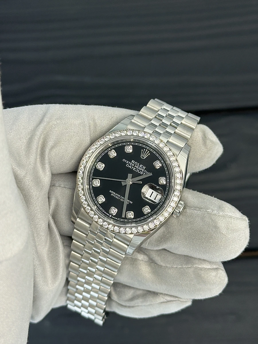 Купить элитные часы Rolex OYSTER PERPETUAL DATEJUST 36 Diamonds Bezel Black Dial 126284RBR: в наличии в Москве!