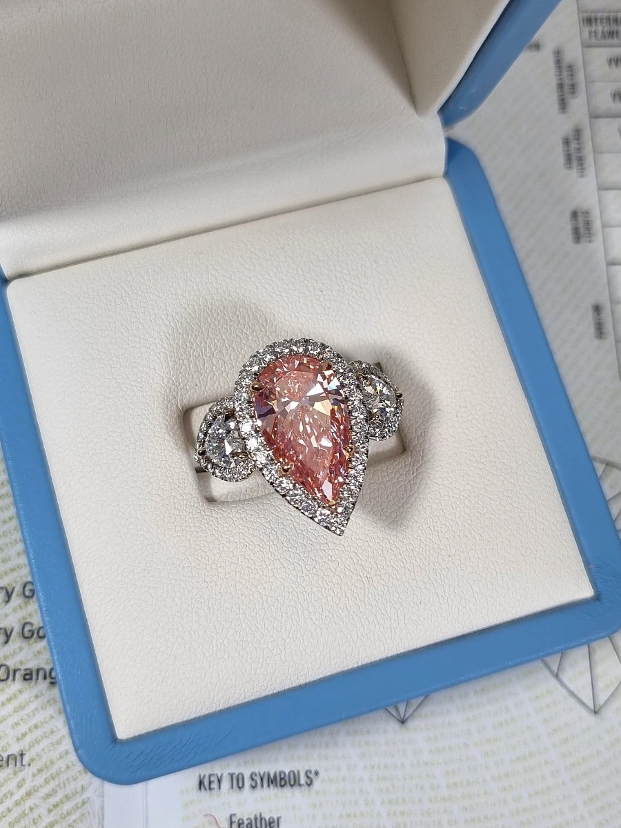 Купить украшение NO NAME КОЛЬЦО С БРИЛЛИАНТОМ 5,06 CT. FANCY INTENSE PINK*/VVS2 : в наличии в Москве!