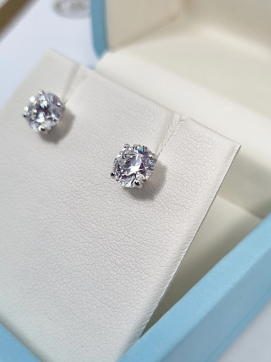 Купить украшение NO NAME Серьги 1,50/1,57 ct. D/VVS2 (3 excellent) : в наличии в Москве!