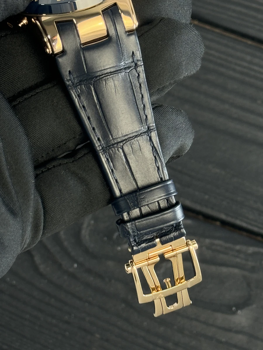 Купить элитные часы Ulysse Nardin Moonstruck Rose Gold 1062-113: в наличии в Москве!