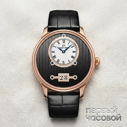 Petite Heure Minute Grande Date Cotes De Geneve