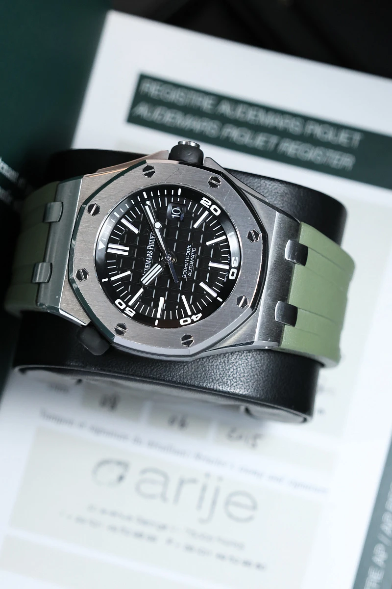 Купить элитные часы Audemars Piguet Royal Oak Offshore Diver 42Mm 15710ST.OO.A002CA.01: в наличии в Москве!