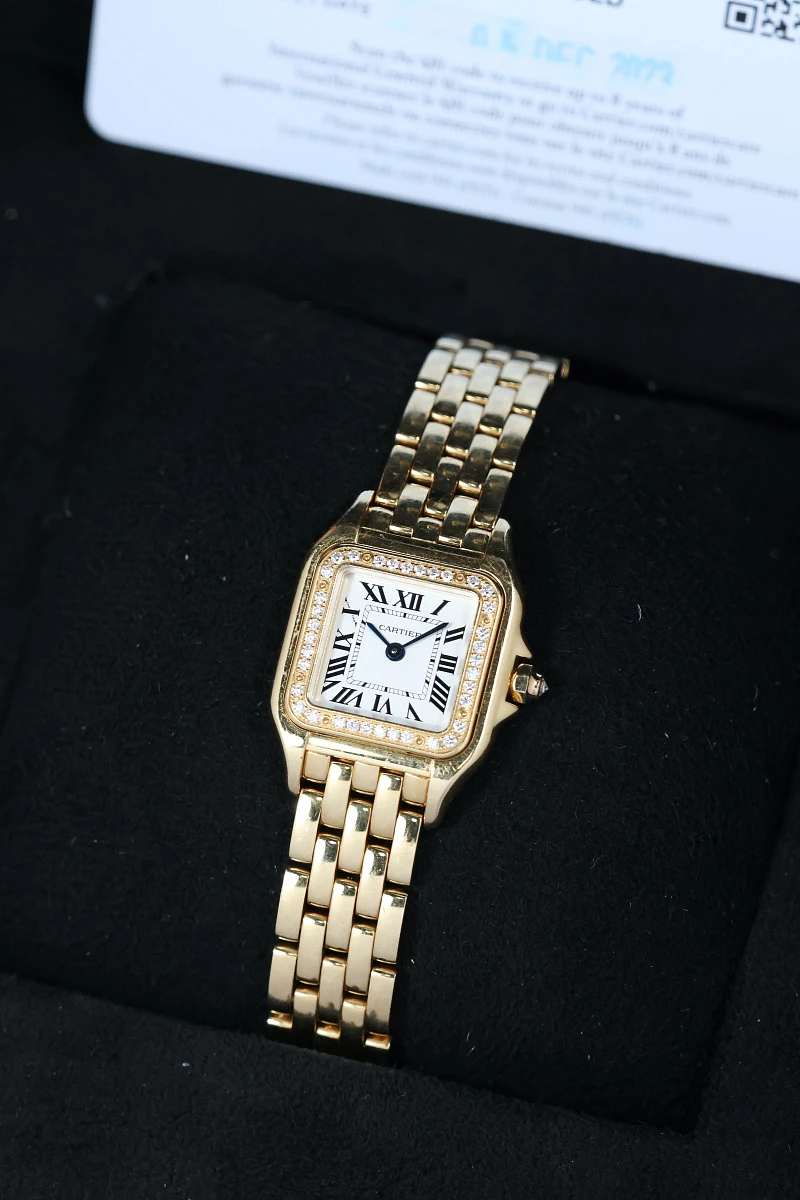 Купить элитные часы Cartier Panthere Yellow Gold Diamonds Small WJPN0048: в наличии в Москве!