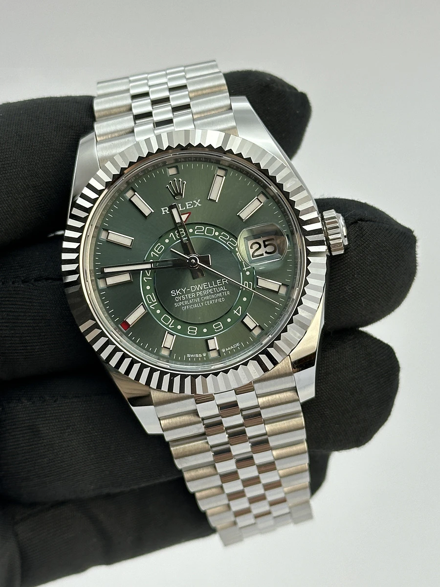 Купить элитные часы Rolex &quot;Oyster Perpetual Sky-Dweller&quot;  336934: в наличии в Москве!