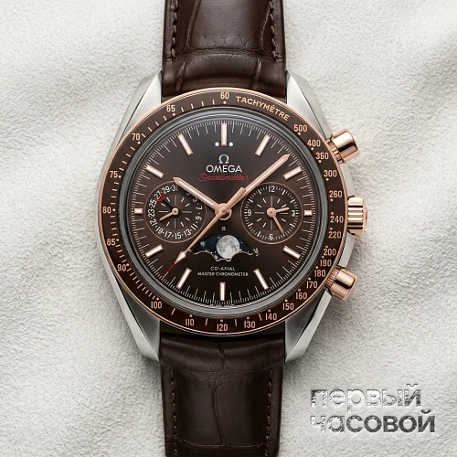 Speedmaster Moonwatch  Co-axial Master Chronometer Moonphase Chronograph