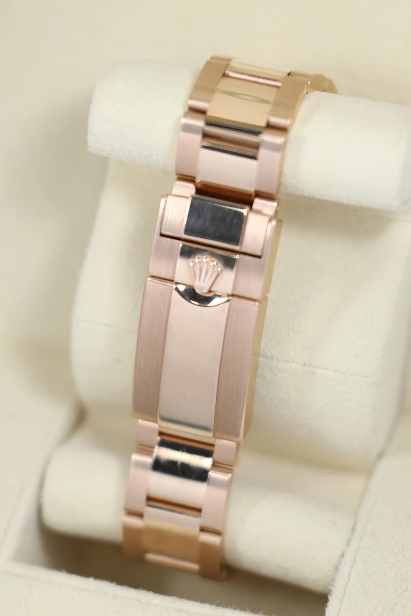 Rolex Oyster Perpetual Cosmograph Daytona Rose Gold Baguette 116505 — фото 5
