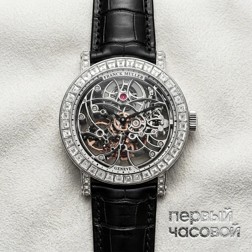 Mens Collection Round