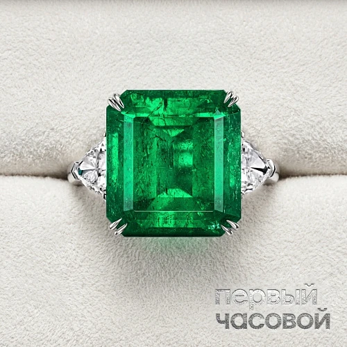 Кольцо с изумрудом 13,82 ct. Vivid Green