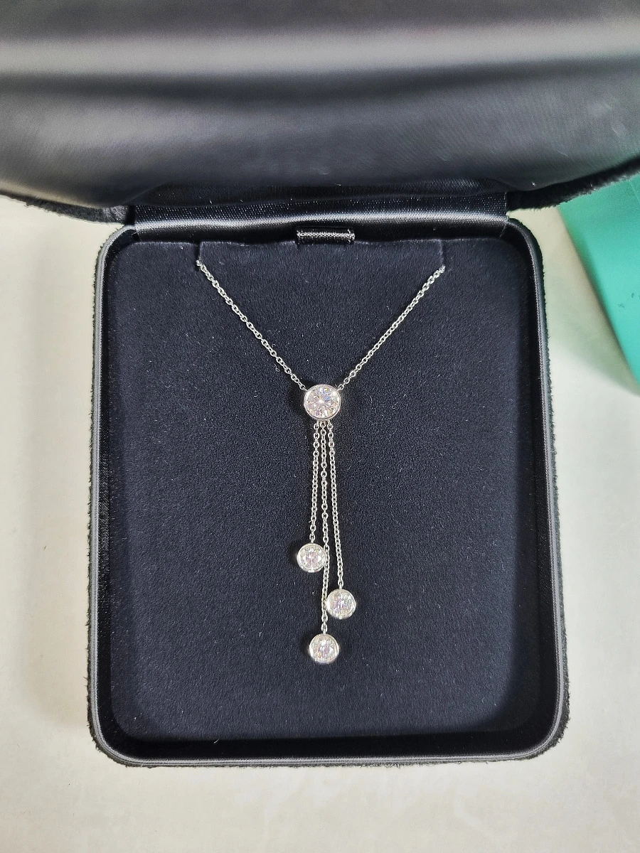 Купить украшение Tiffany &amp; Co Pendant in platinum with round brilliant diamonds : в наличии в Москве!